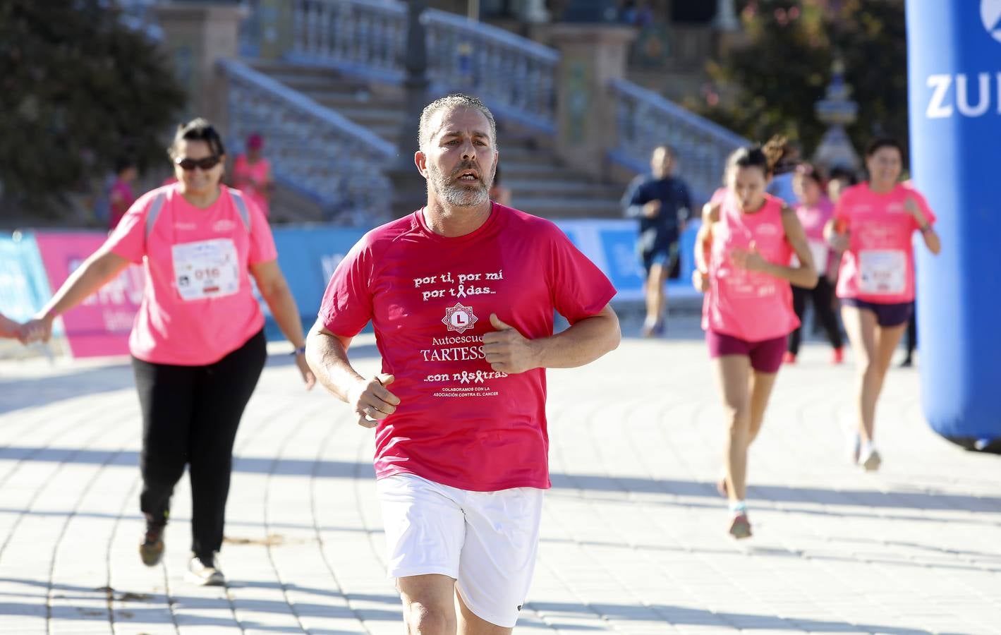 Si has participado en la Carrera de la Mujer, búscate (IV)