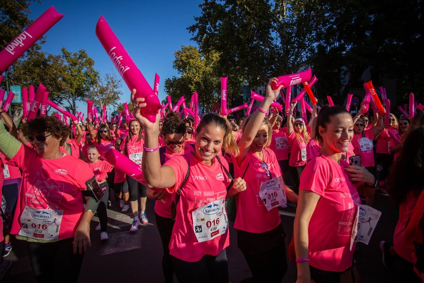 Si has participado en la Carrera de la Mujer, búscate (V)