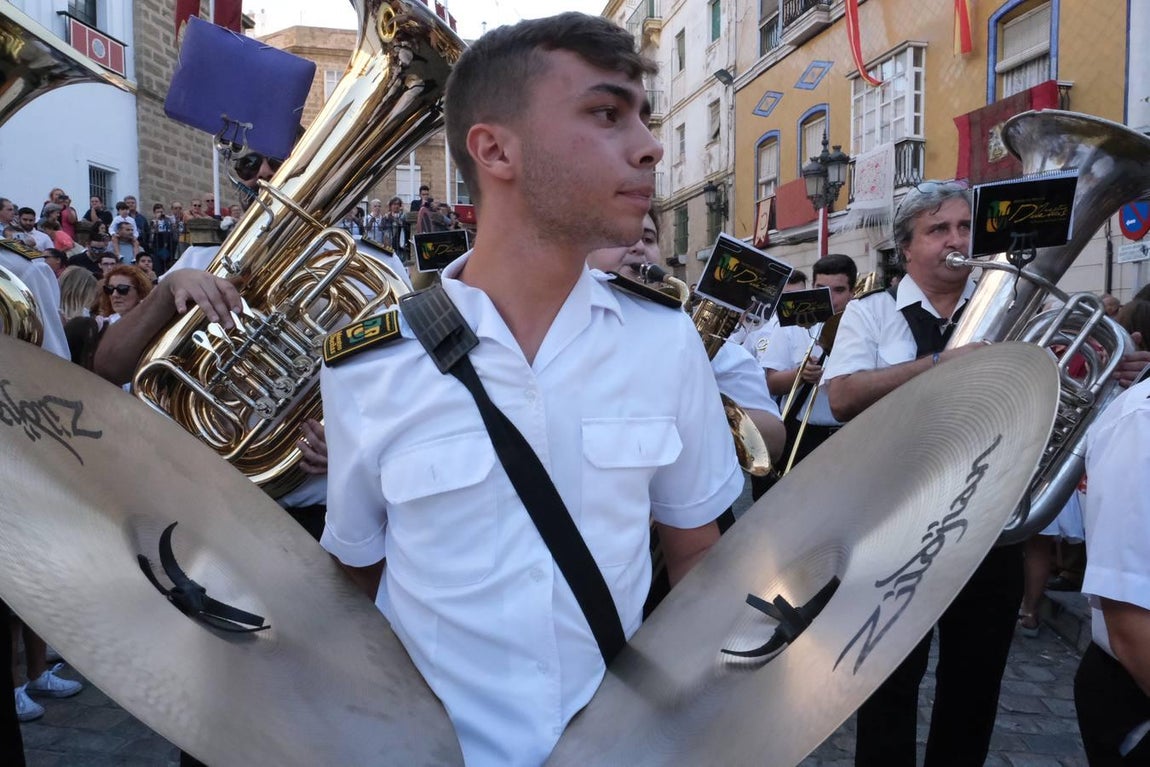 FOTOS: Cádiz celebra la festividad de la Patrona