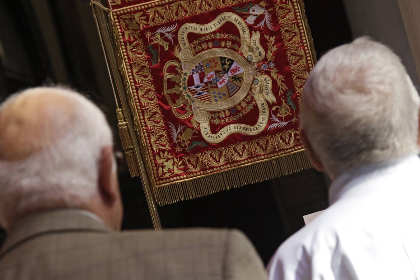 Exposición de banderas históricas en la Capitanía General