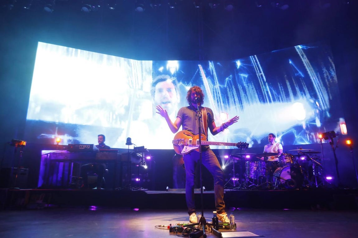 La actuación de Izal en el Cajasur I Like Festival, en imágenes