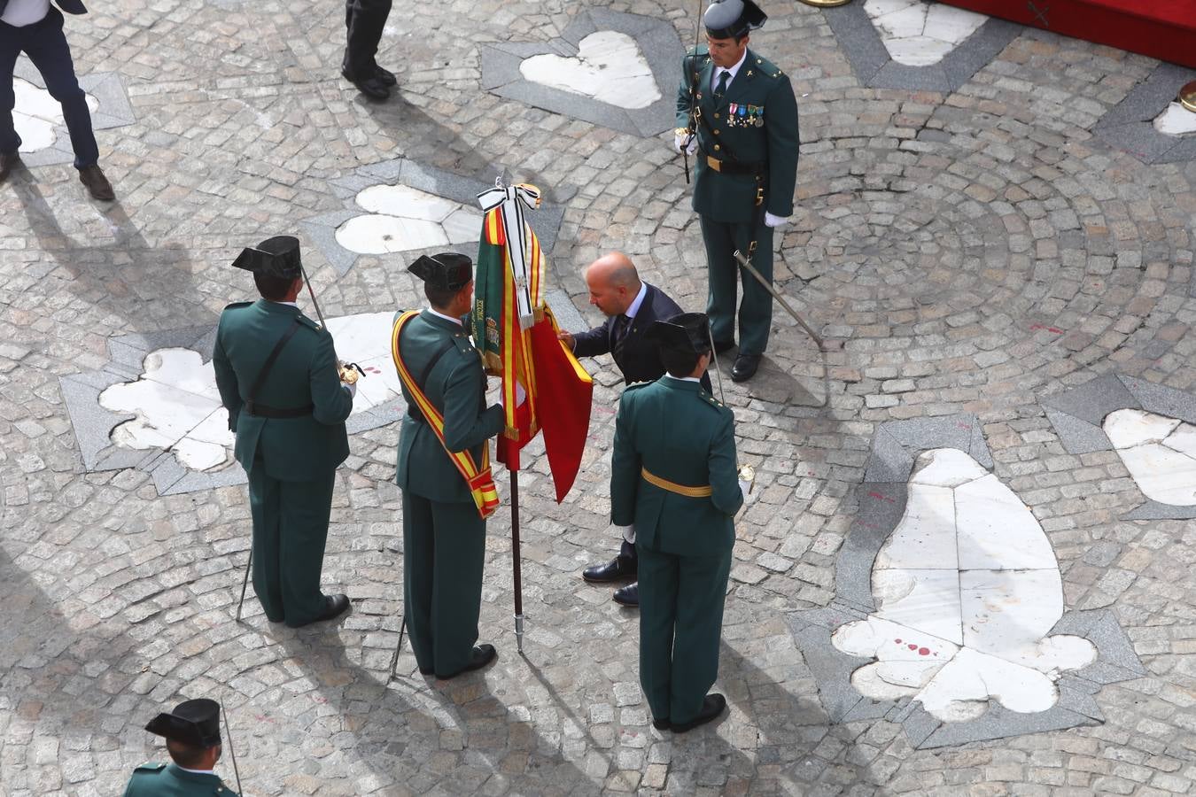 La Guardia Civil celebra el Día de la Virgen del Pilar en la Catedral de Cádiz