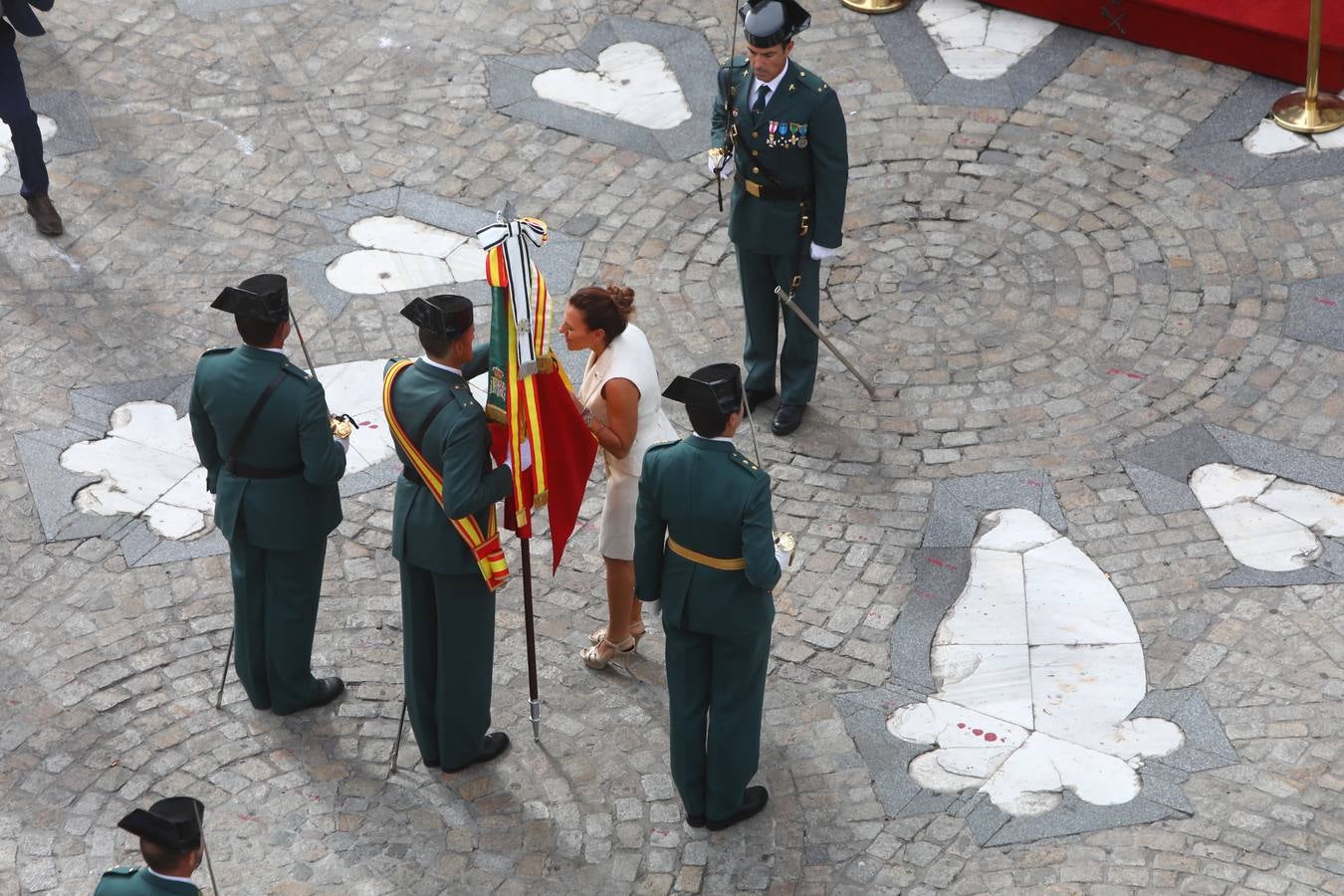 La Guardia Civil celebra el Día de la Virgen del Pilar en la Catedral de Cádiz