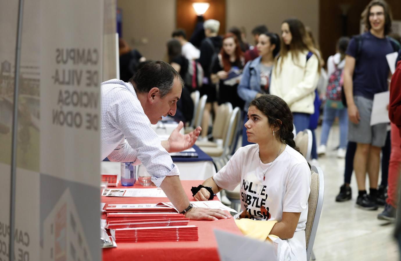 El Salón de Orientación Universitaria Unitour en Córdoba, en imágenes