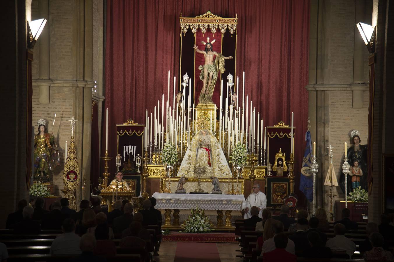 Altar del 50 aniversario de la Resurrección