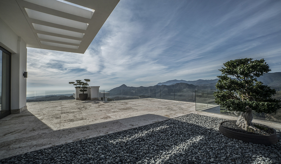 Villa Heaven 11. La Zagaleta se encuentra a solo 60 kilómetros de distancia del aeropuerto internacional de Málaga-Costa del Sol y a menos de 15 minutos en coche de una amplia variedad de restaurantes, bares y tiendas.