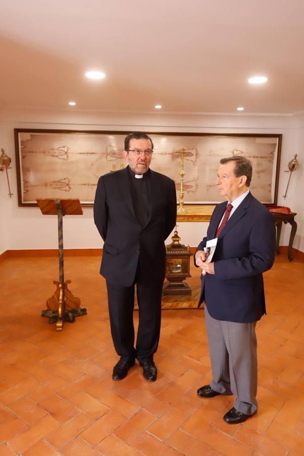 La exposición «Testigo fiel» en la Iglesia del Juramento de Córdoba, en imágenes