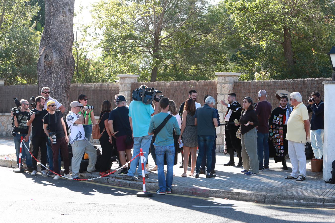 Medios de comunicación. Cientos de periodistas se han trasladado este fin de semana a Mallorca para cubrir la boda «blindada» del tenista