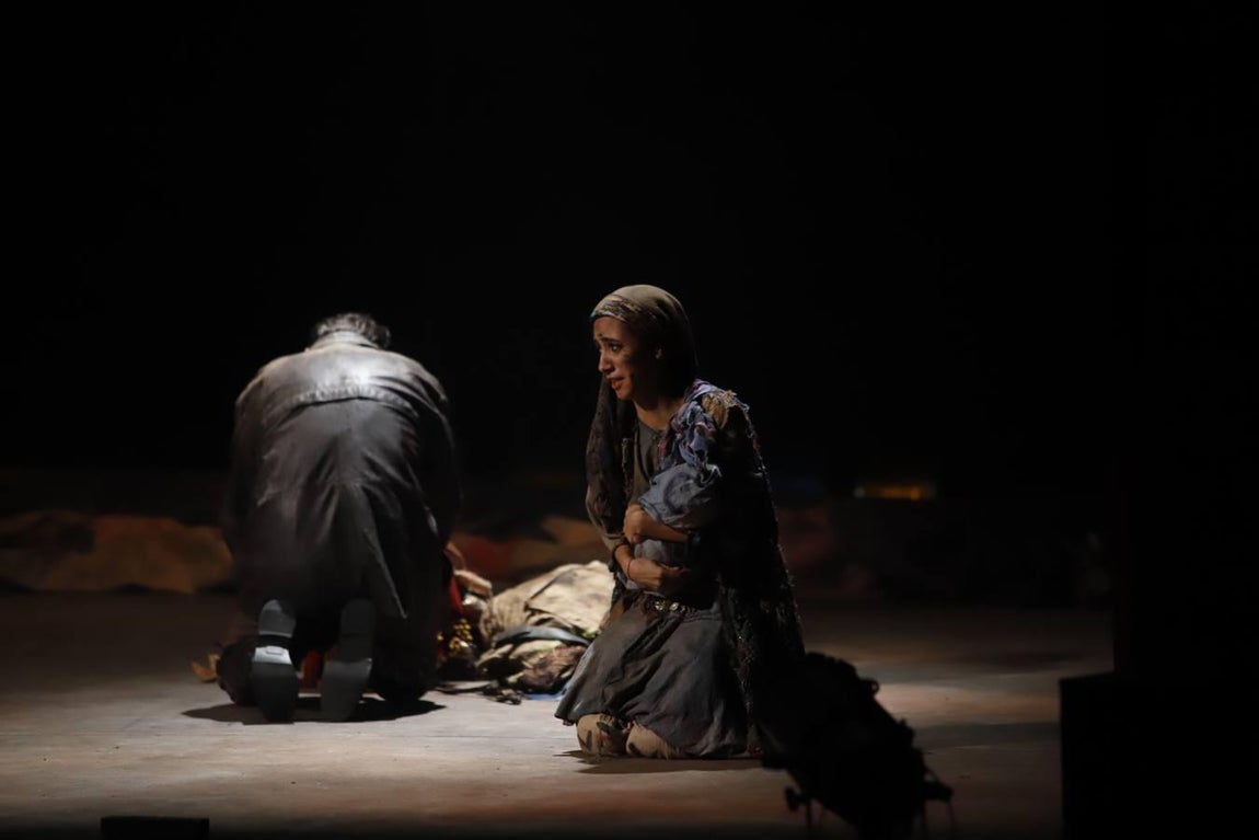 La representación de «Divinas palabras» en el Gran Teatro de Córdoba, en imágenes