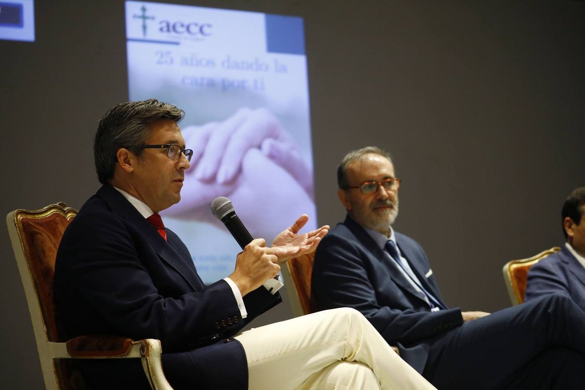 La Asociación contra el Cáncer celebra su 25 aniversario en Córdoba, en imágenes