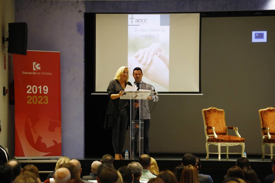 La Asociación contra el Cáncer celebra su 25 aniversario en Córdoba, en imágenes