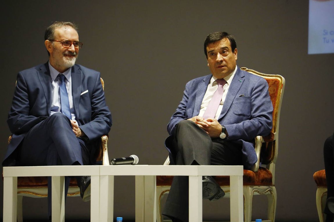 La Asociación contra el Cáncer celebra su 25 aniversario en Córdoba, en imágenes