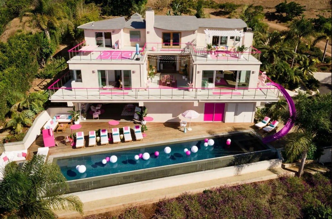 Barbie Malibu Dreamhouse. La mansión de Barbie existe a tamaño real, se llama Dreamhouse y está en Malibú
