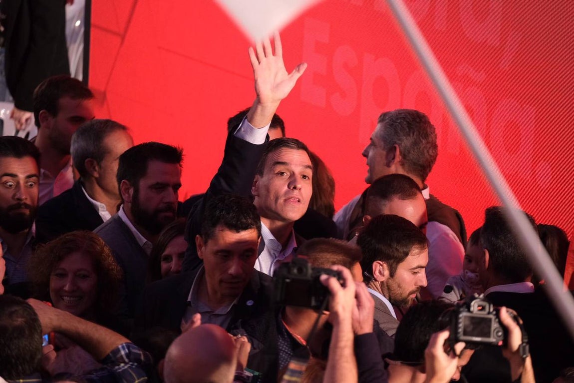 Fotos: Pedro Sánchez y Susana Díaz en Cádiz