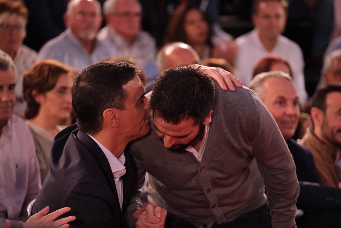 Fotos: Pedro Sánchez y Susana Díaz en Cádiz