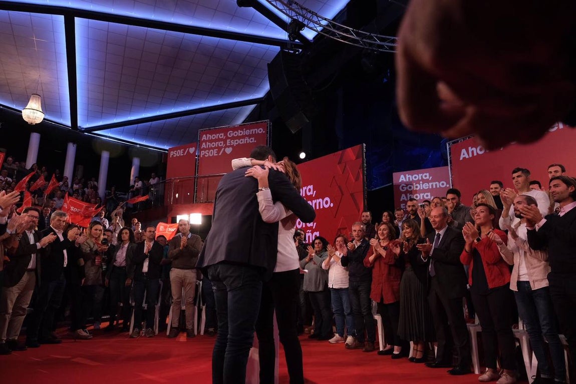 Fotos: Pedro Sánchez y Susana Díaz en Cádiz
