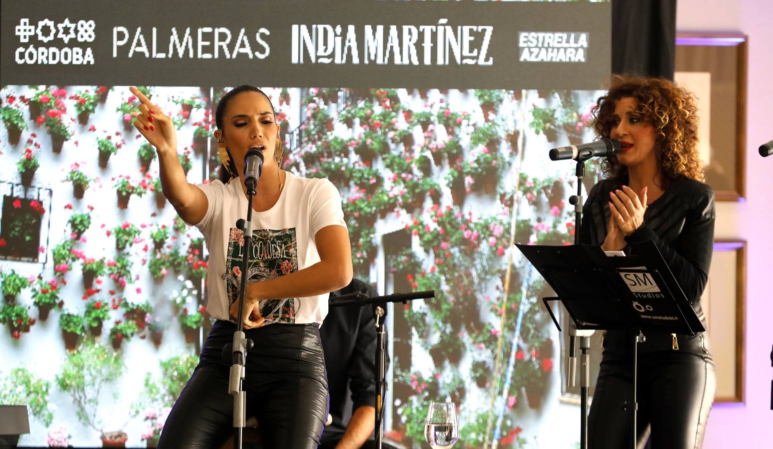 La presentación de «Palmeras» de India Martínez en Córdoba, en imágenes