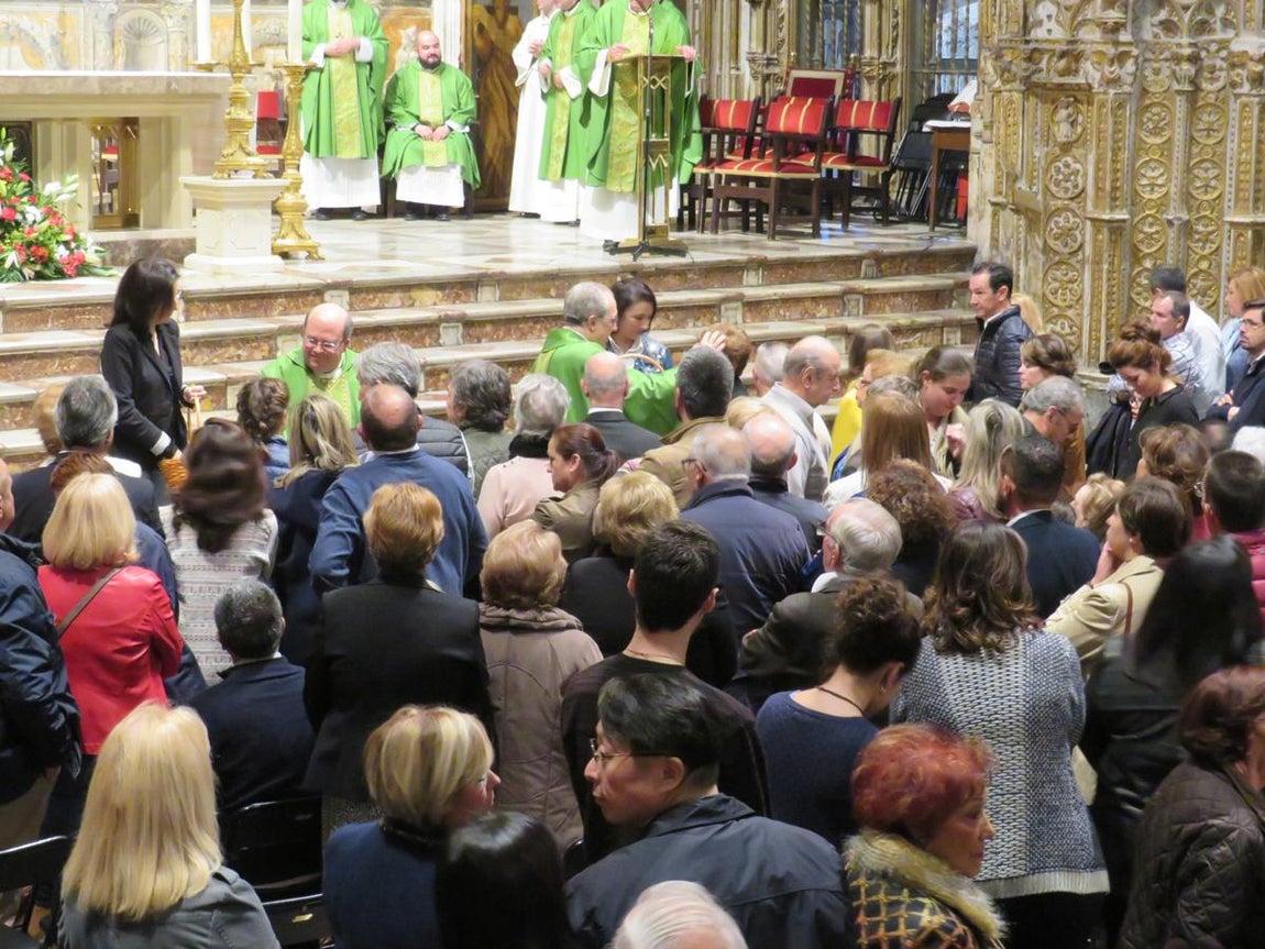 En imágenes: la clausura del Mes Misionero en la catedral de Toledo