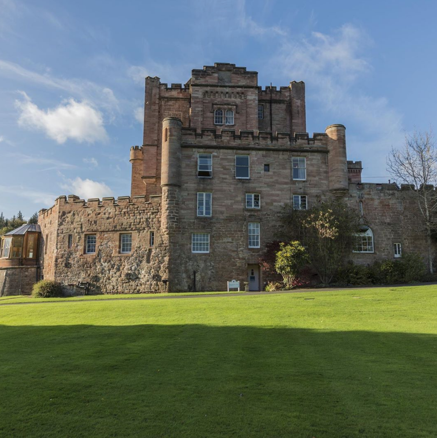 Castillos de lujo para pasar la noche de Halloween
