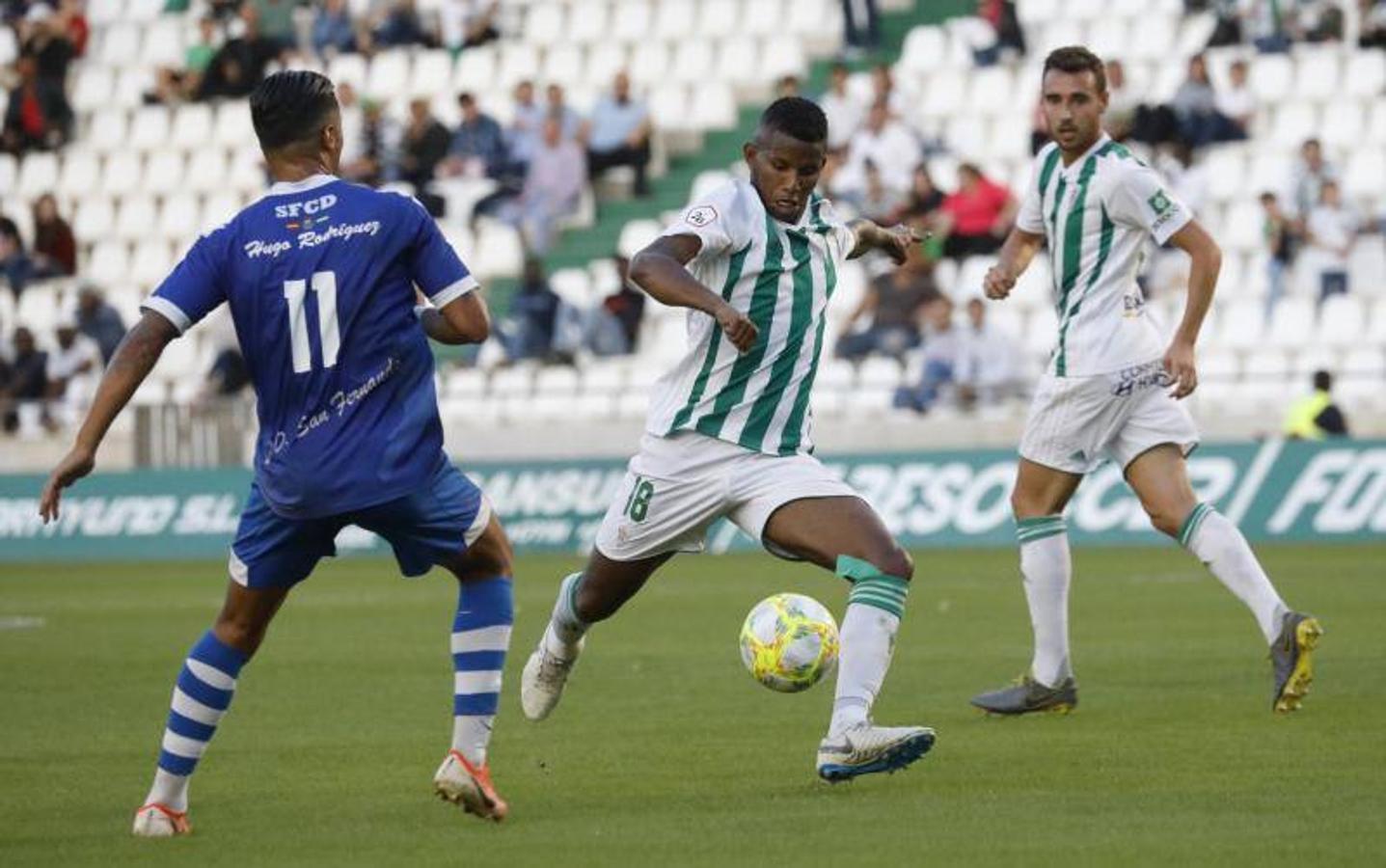 La victoria del Córdoba CF contra el San Fernando, en imágenes