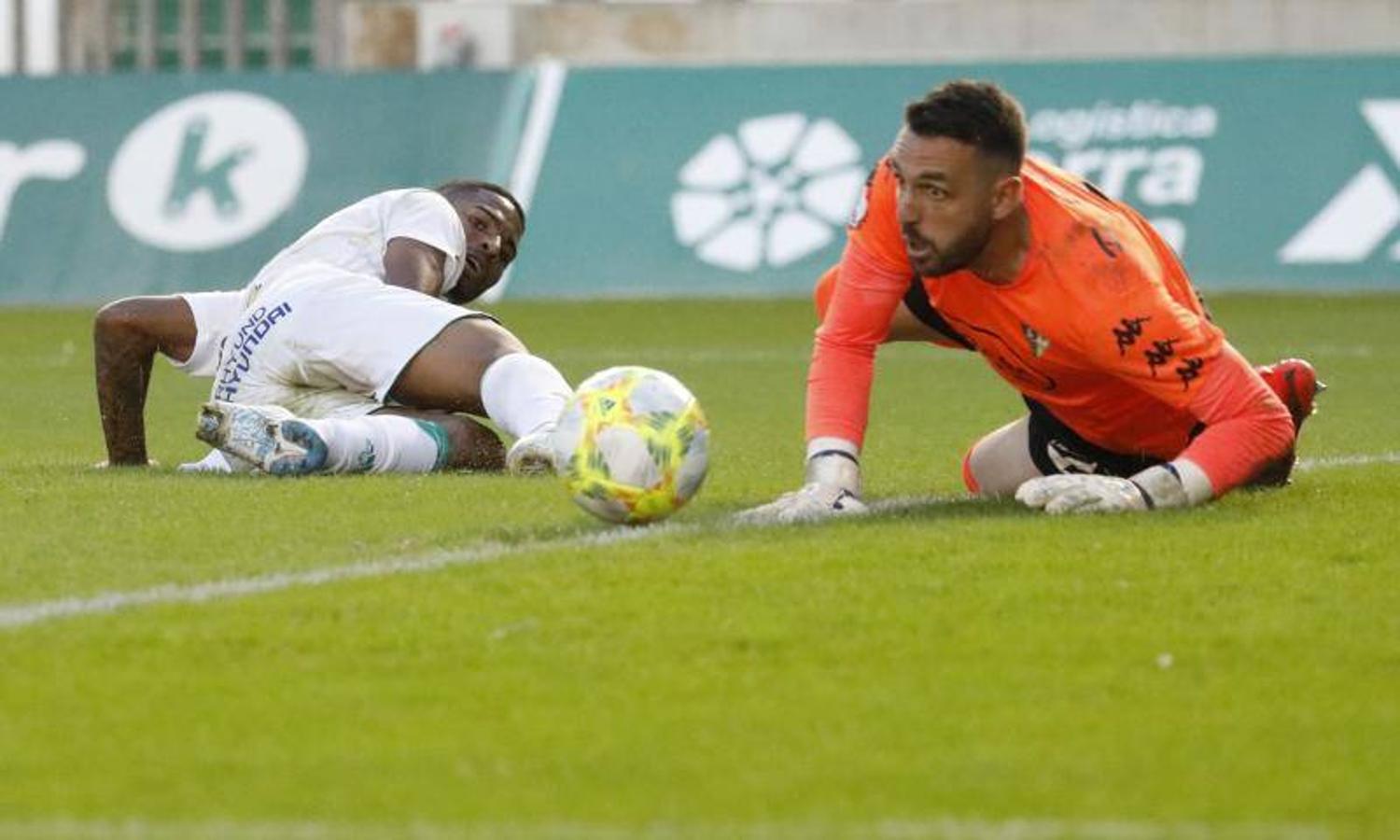 La victoria del Córdoba CF contra el San Fernando, en imágenes