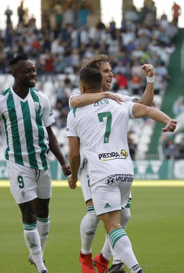 La victoria del Córdoba CF contra el San Fernando, en imágenes