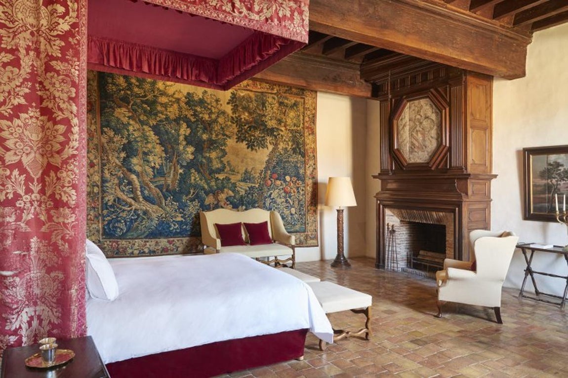 Château de Bagnols (Francia). Los precios de las habitaciones de este hotel cinco estrellas, que está ubicado en Bagnols, Francia, van desde los 250 euros la noche.