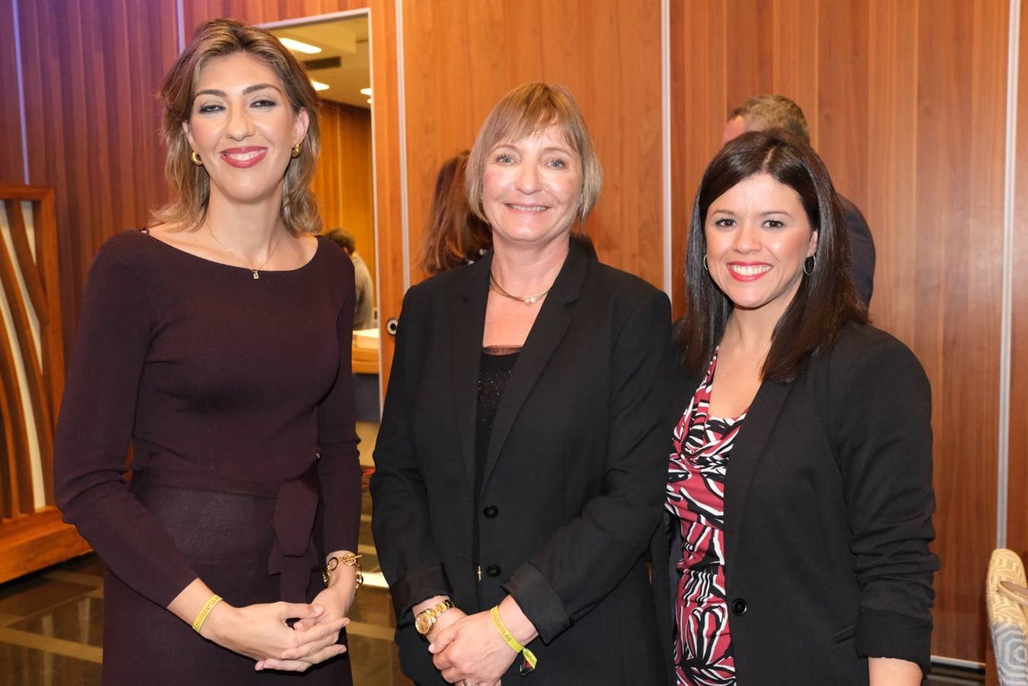 Yolanda Vera, M.ª Jesús Catalá y Rocío Fernández. 