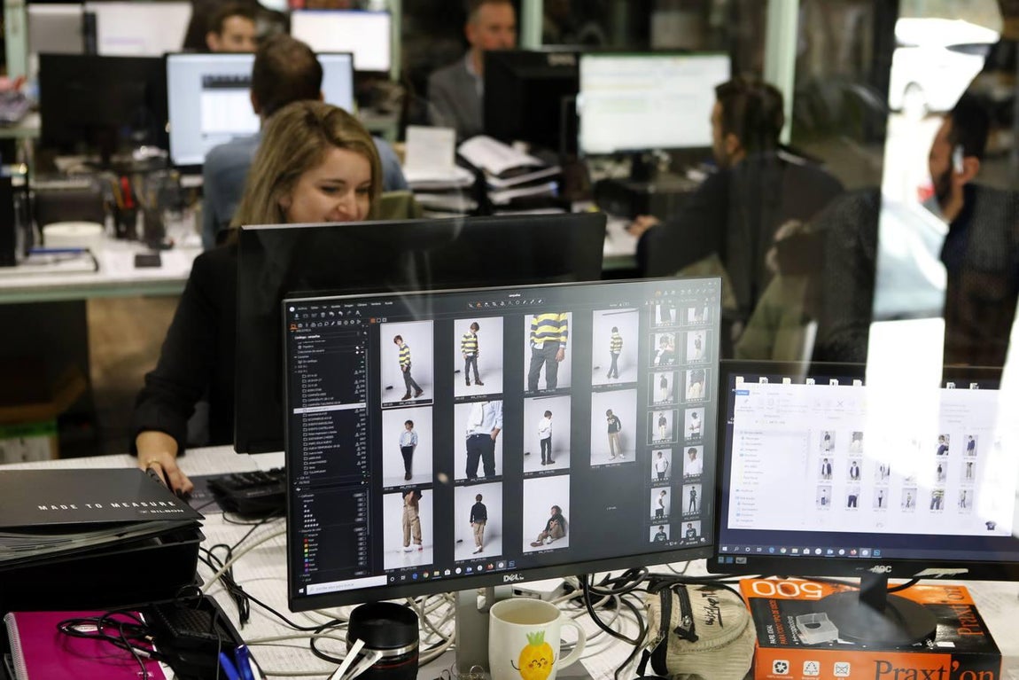 El centro logístico de Silbon en Córdoba, en imágenes