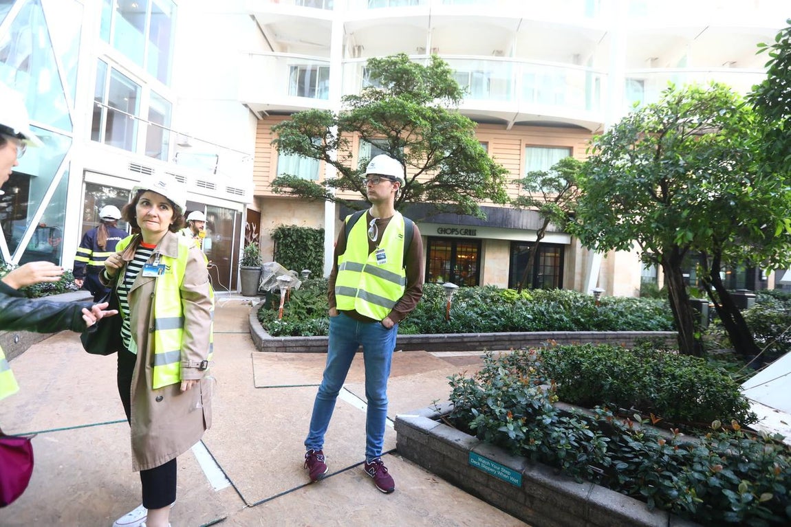 Las primeras imágenes de la reparación del crucero Oasis, de Royal Caribbean