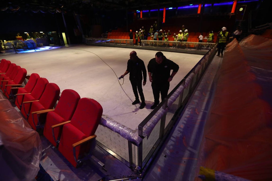 Las primeras imágenes de la reparación del crucero Oasis, de Royal Caribbean