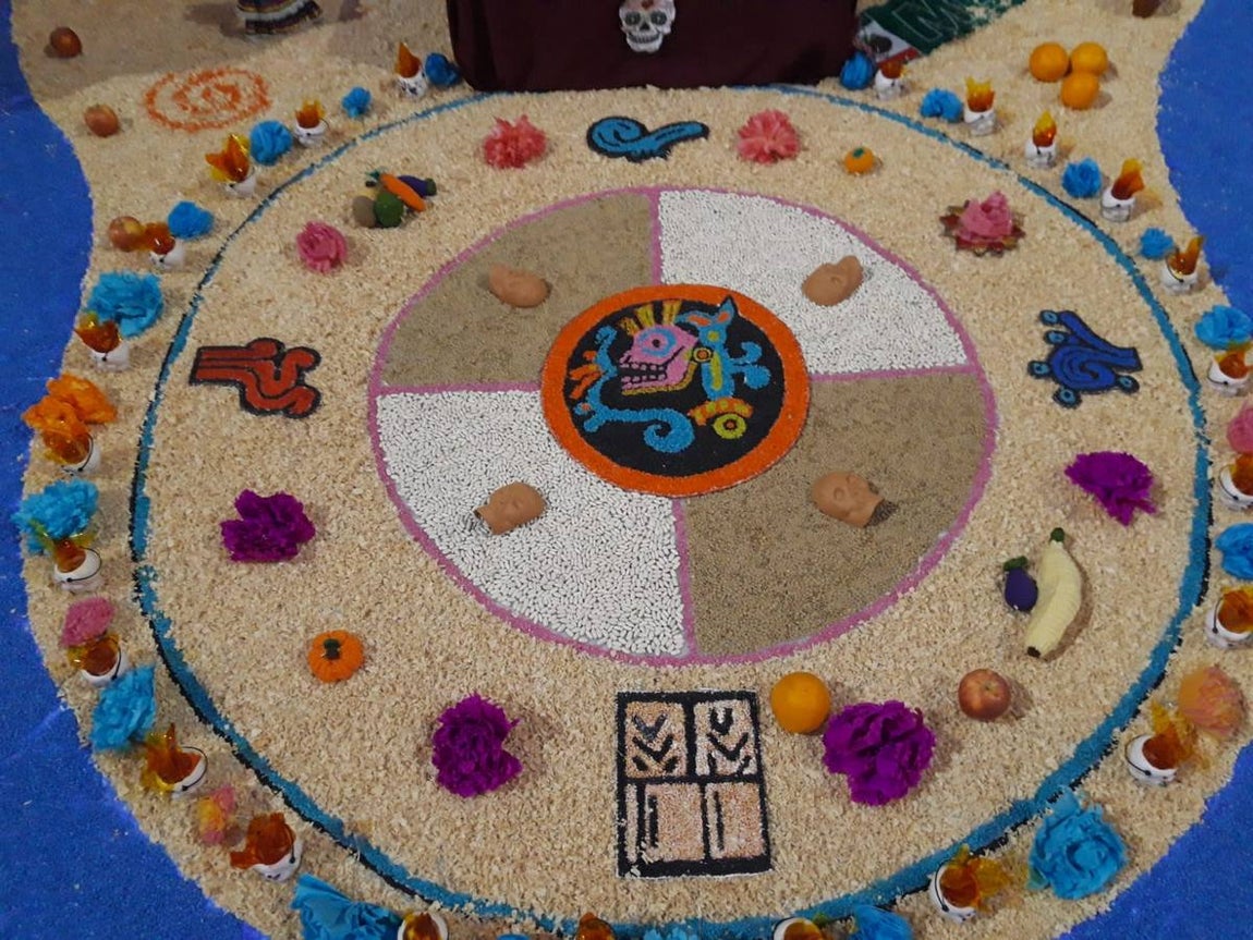 FOTOS: Así se celebra el Día de los Muertos mexicanos en Cádiz