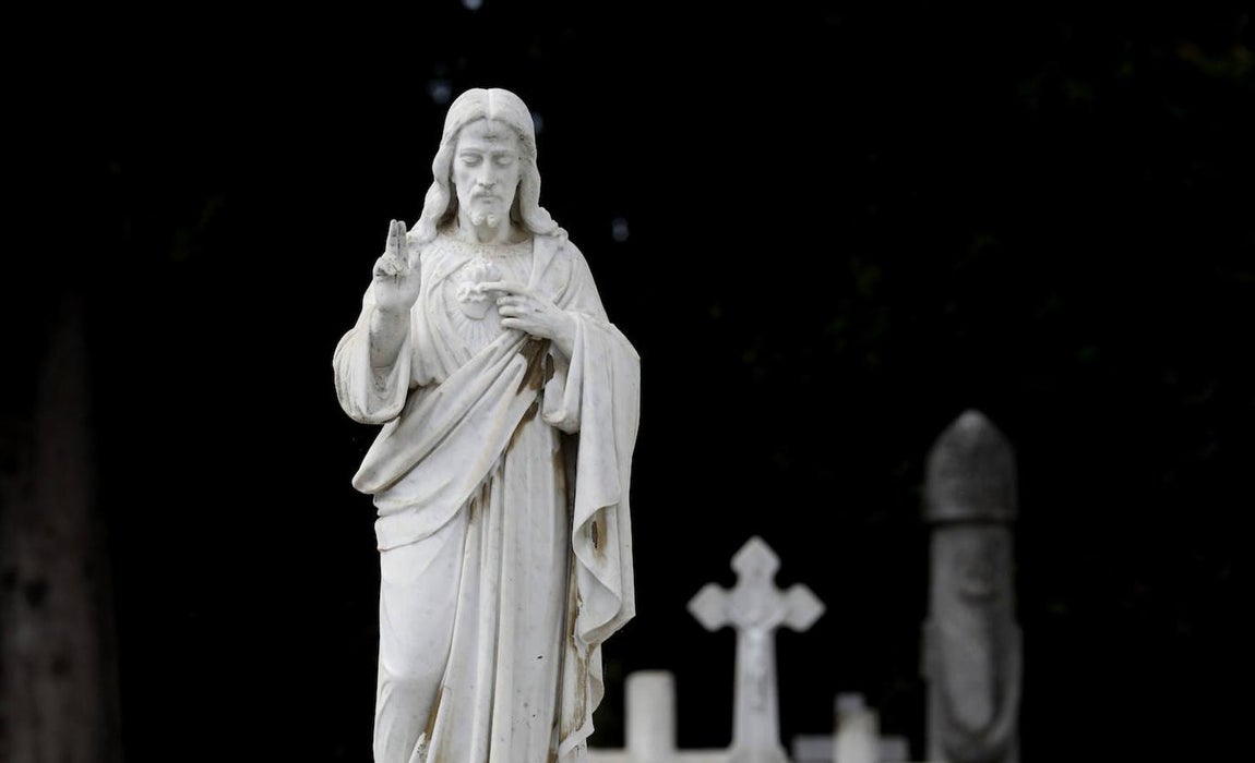 Las esculturas de los cementerios de Córdoba, en imágenes