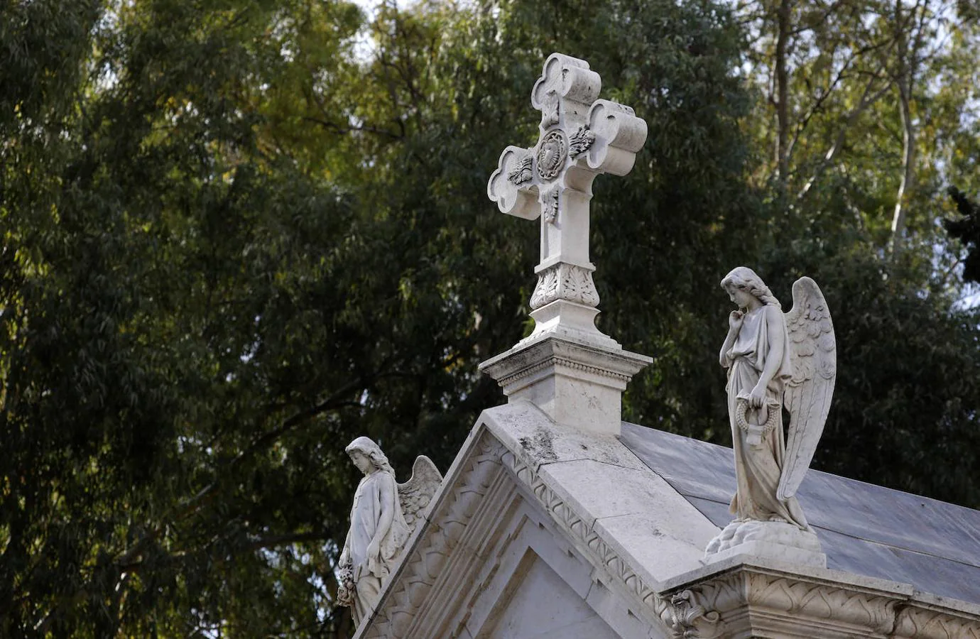 Las esculturas de los cementerios de Córdoba, en imágenes