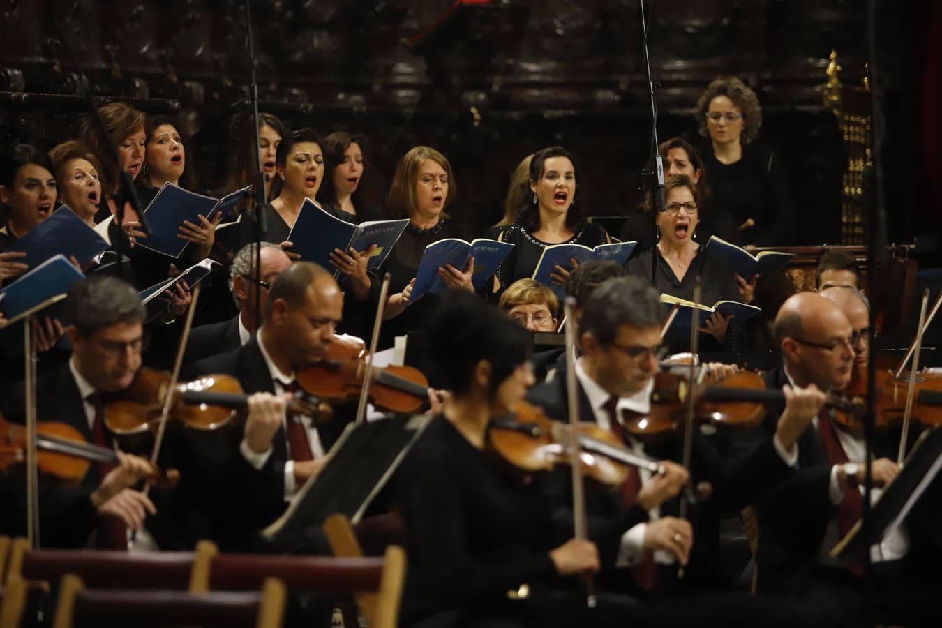 El Réquiem de Mozart, en la Mezquita-Catedral de Córdoba, en imágenes