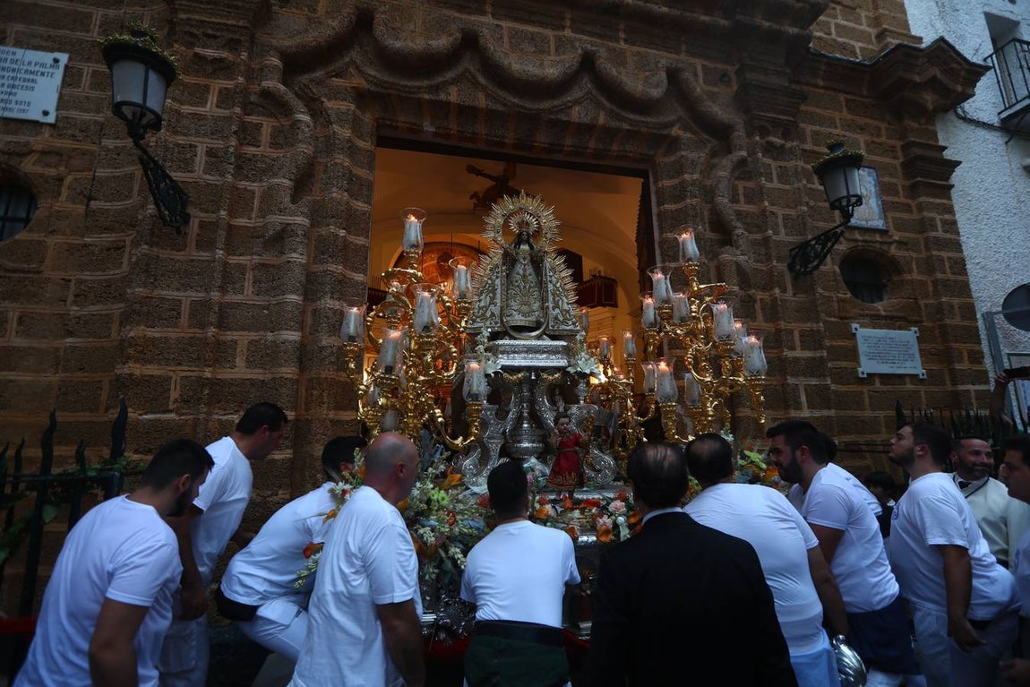 Procesión de la Virgen de la Palma Coronada