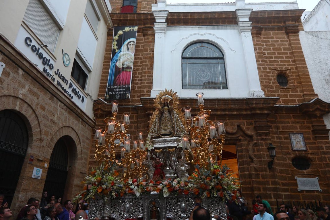 Procesión de la Virgen de la Palma Coronada