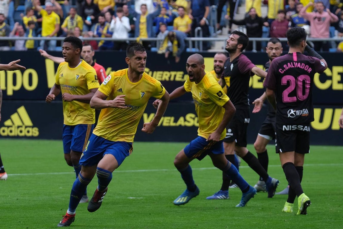 Partido Cádiz-Sporting (3-1)