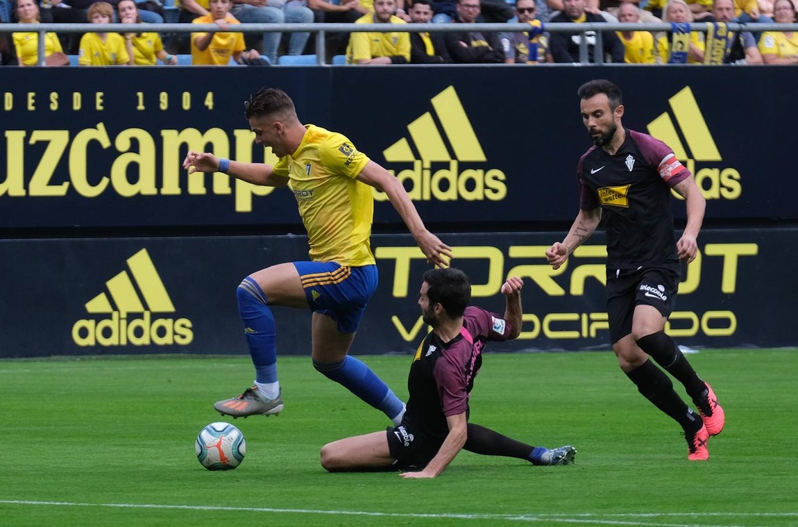 Partido Cádiz-Sporting (3-1)