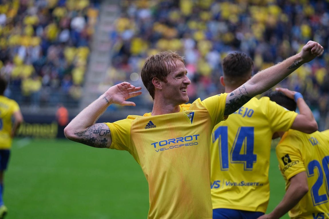 Partido Cádiz-Sporting (3-1)