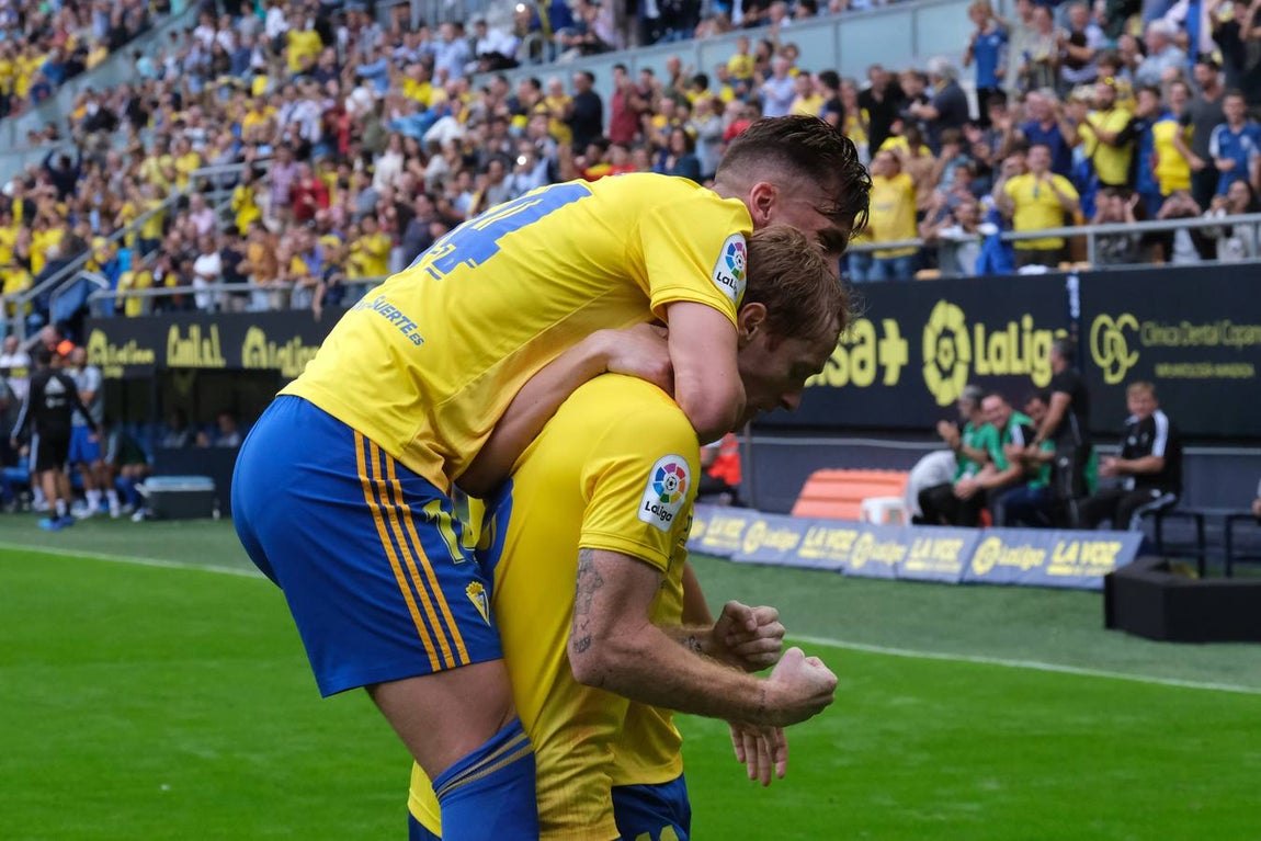 Partido Cádiz-Sporting (3-1)