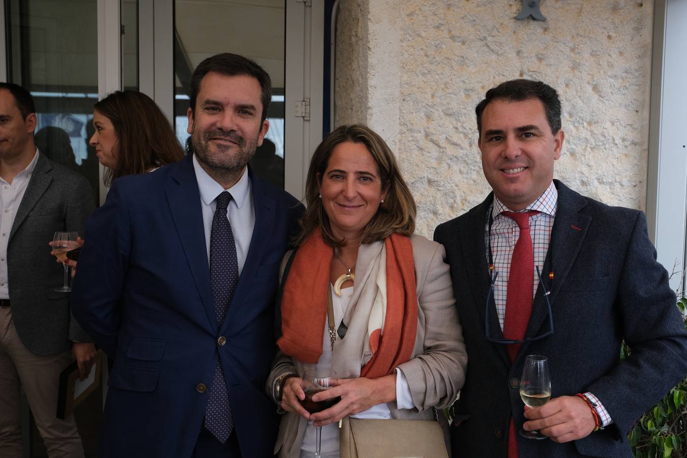 Ignacio Moreno, Ana Revuelta, y Arturo García-Agulló