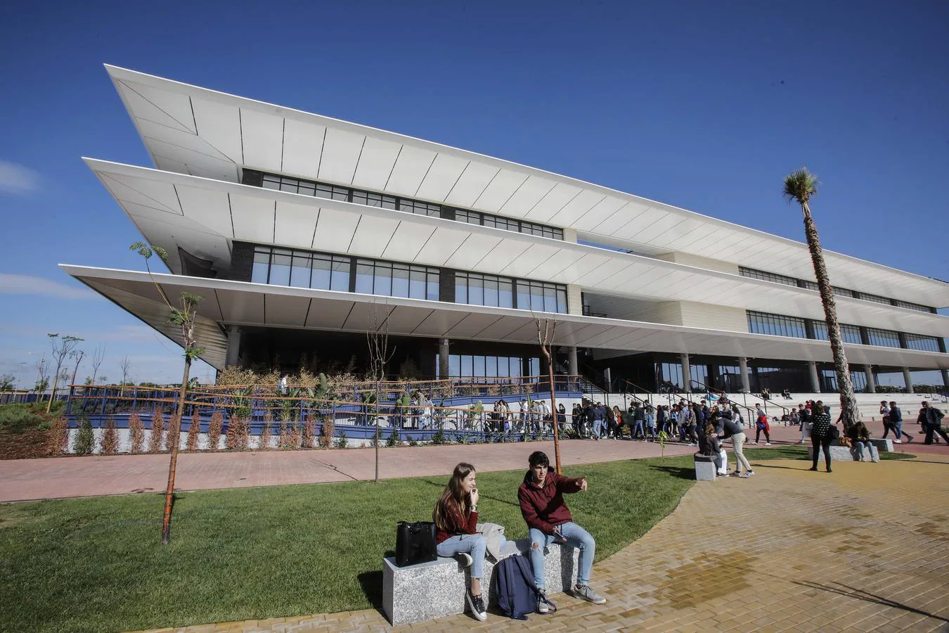 El nuevo campus de la Universidad de Loyola Andalucía, en imágenes