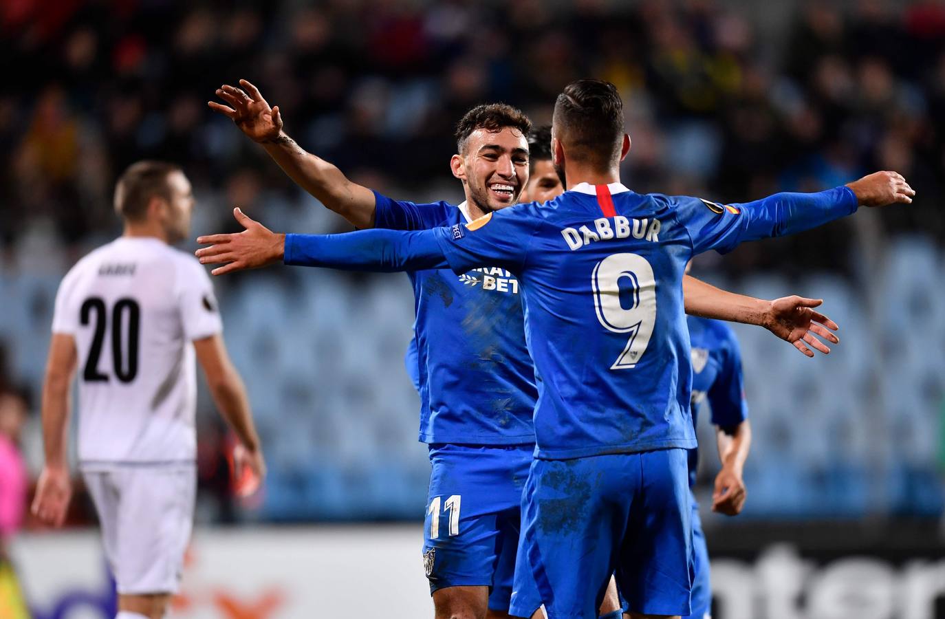 En imágenes, la victoria del Sevilla FC en Luxemburgo