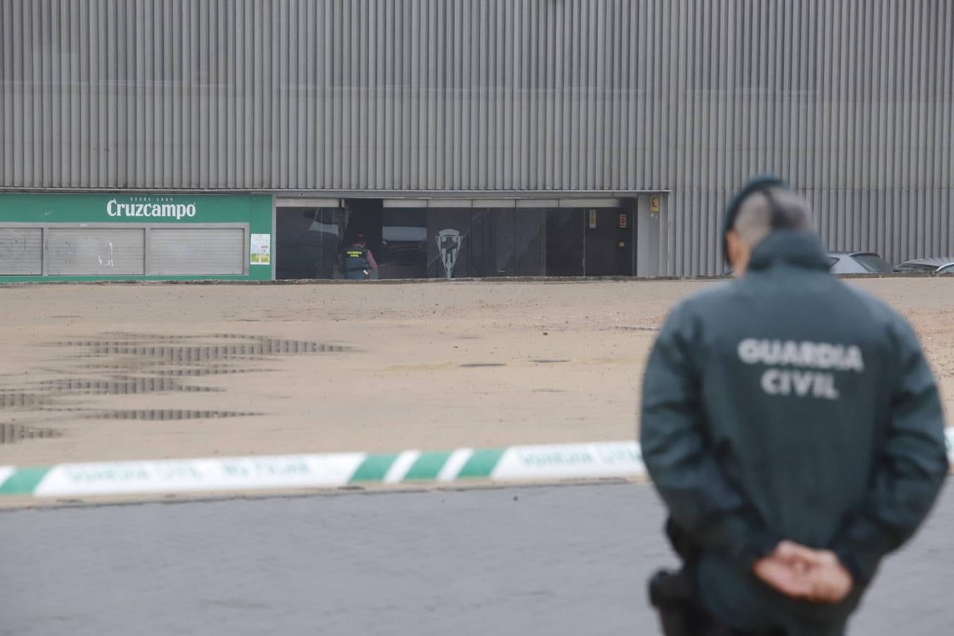 El registro de la Guardia Civil en el Córdoba CF y la casa de Jesús León, en imágenes