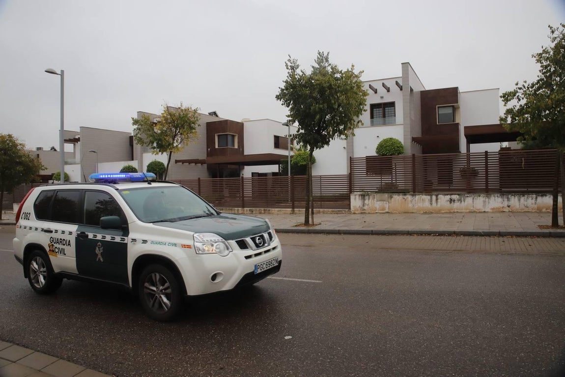 El registro de la Guardia Civil en el Córdoba CF y la casa de Jesús León, en imágenes