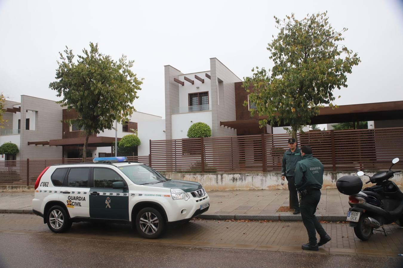 El registro de la Guardia Civil en el Córdoba CF y la casa de Jesús León, en imágenes