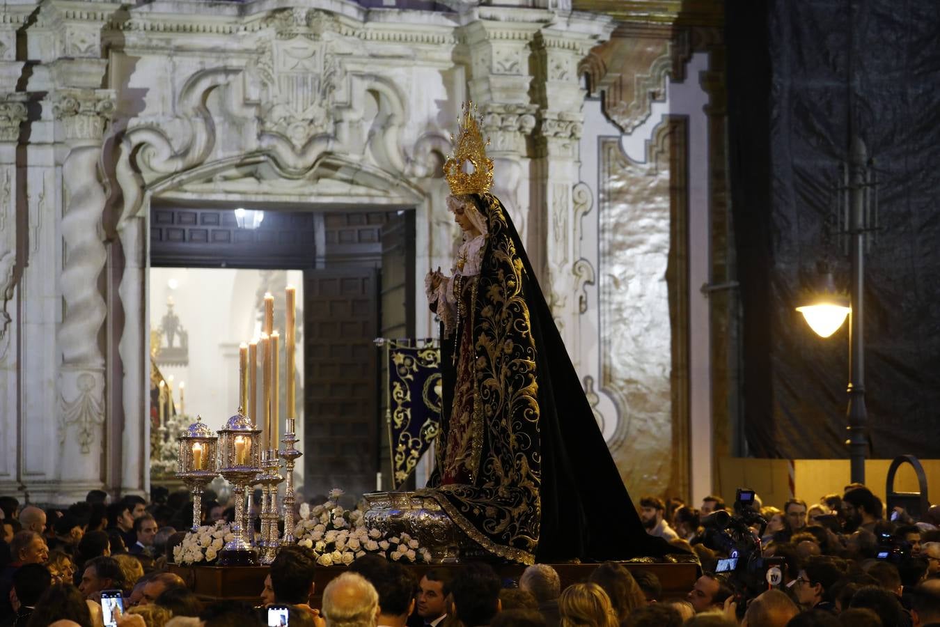 La procesión de las Vírgenes de Martínez Cerrillo en Córdoba, en imágenes