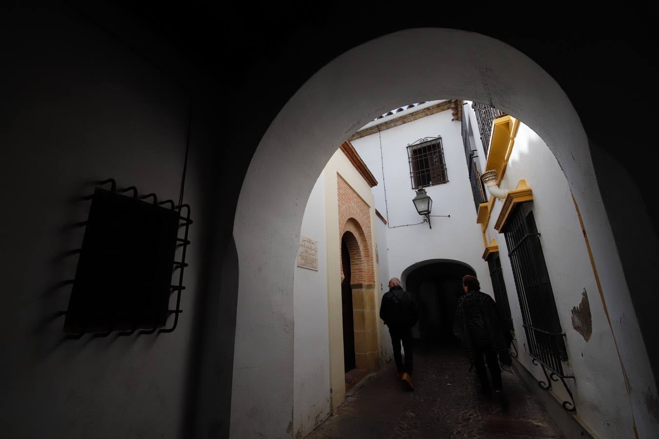 En imágenes, un paseo por la calleja de La Hoguera de Córdoba