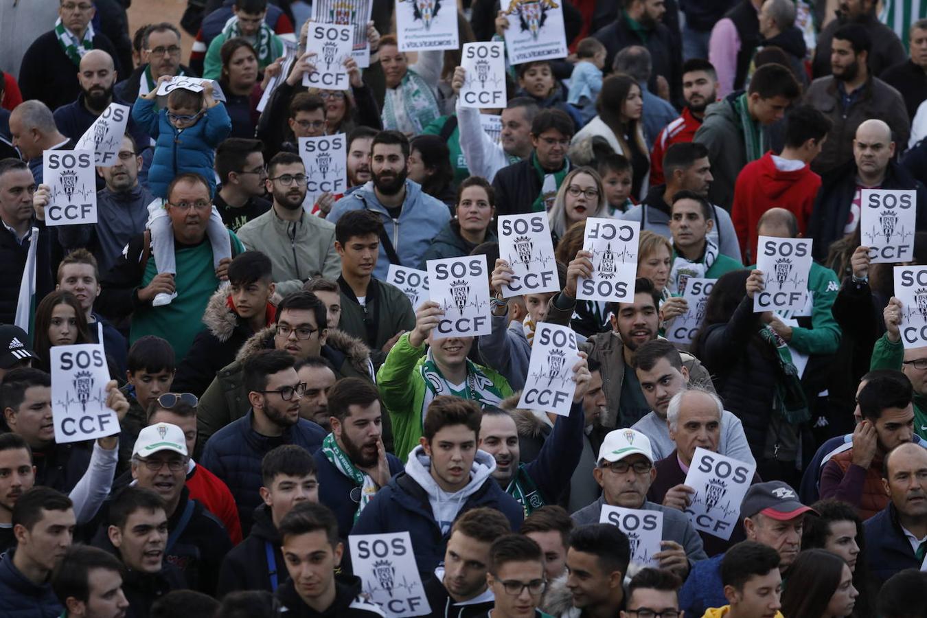 Las concentraciones en el partido del Córdoba CF, en imágenes